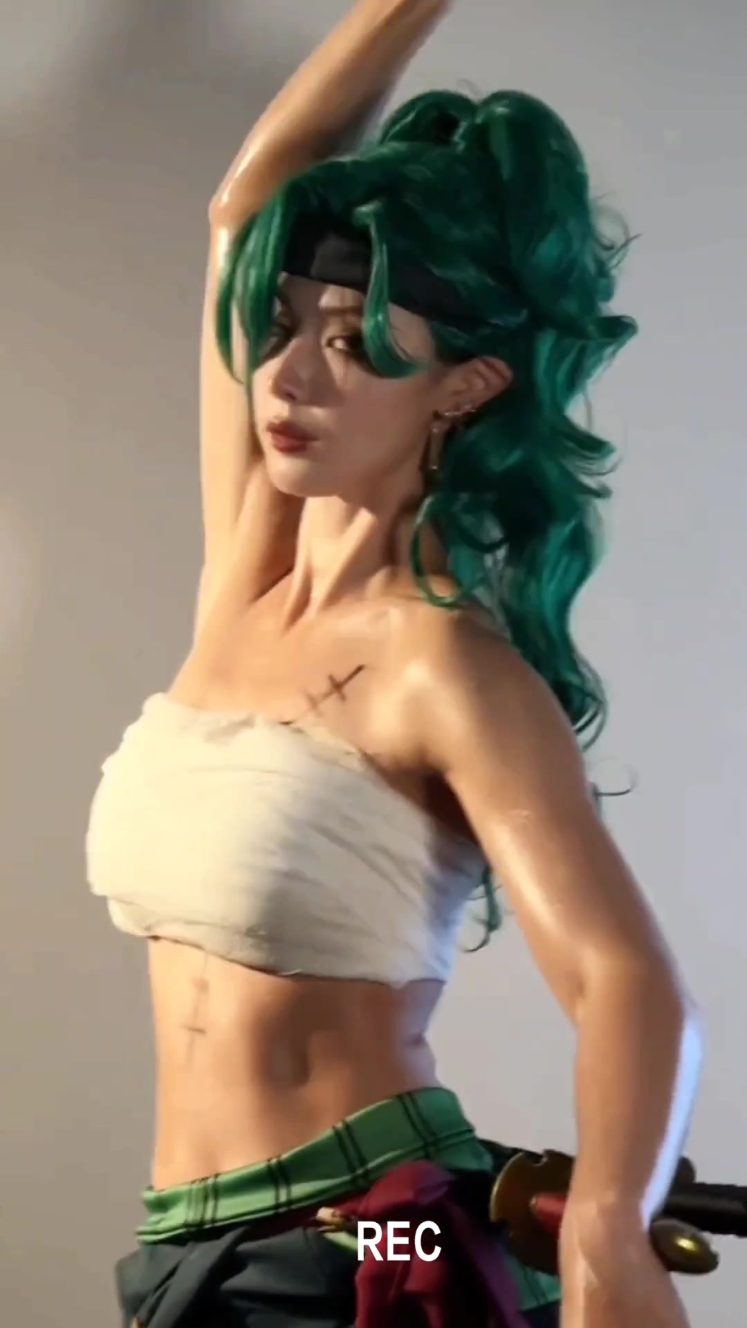 #seems #lost .I’ve become a#girl .#cosplay #zoro @Thanh Mèo @Quytquyt